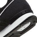 Nike Venture Runner - Black/White-Black